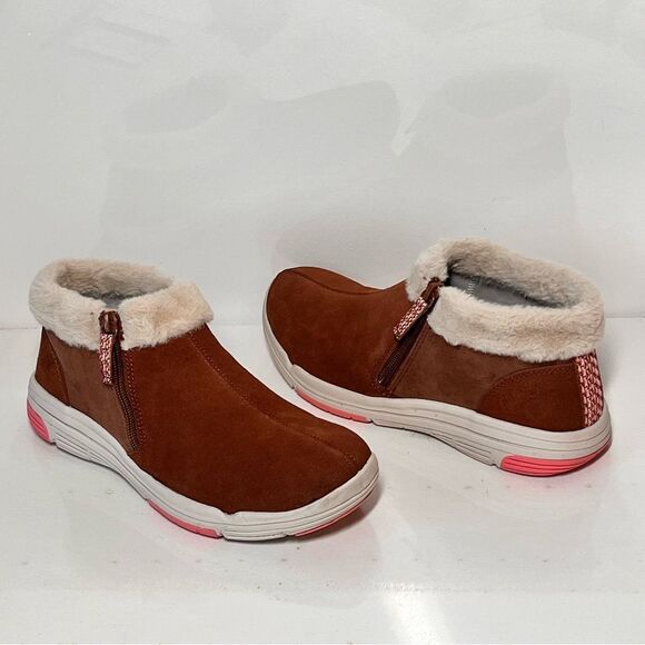 Ryka Water-Repellent Suede Faux Fur Anchorage Mid Ankle Boots - Picture 4 of 7